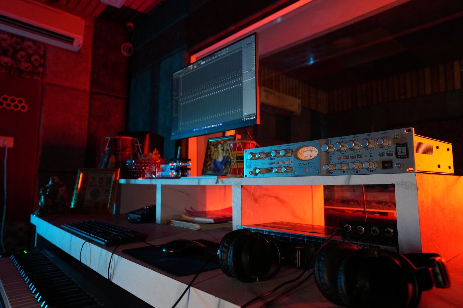 Sky Wave Studio #1